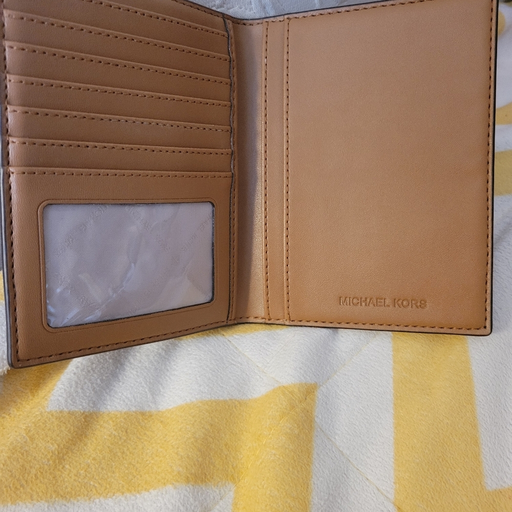 Michael Kors Brown Passport Holder. - Picture 3 of 4